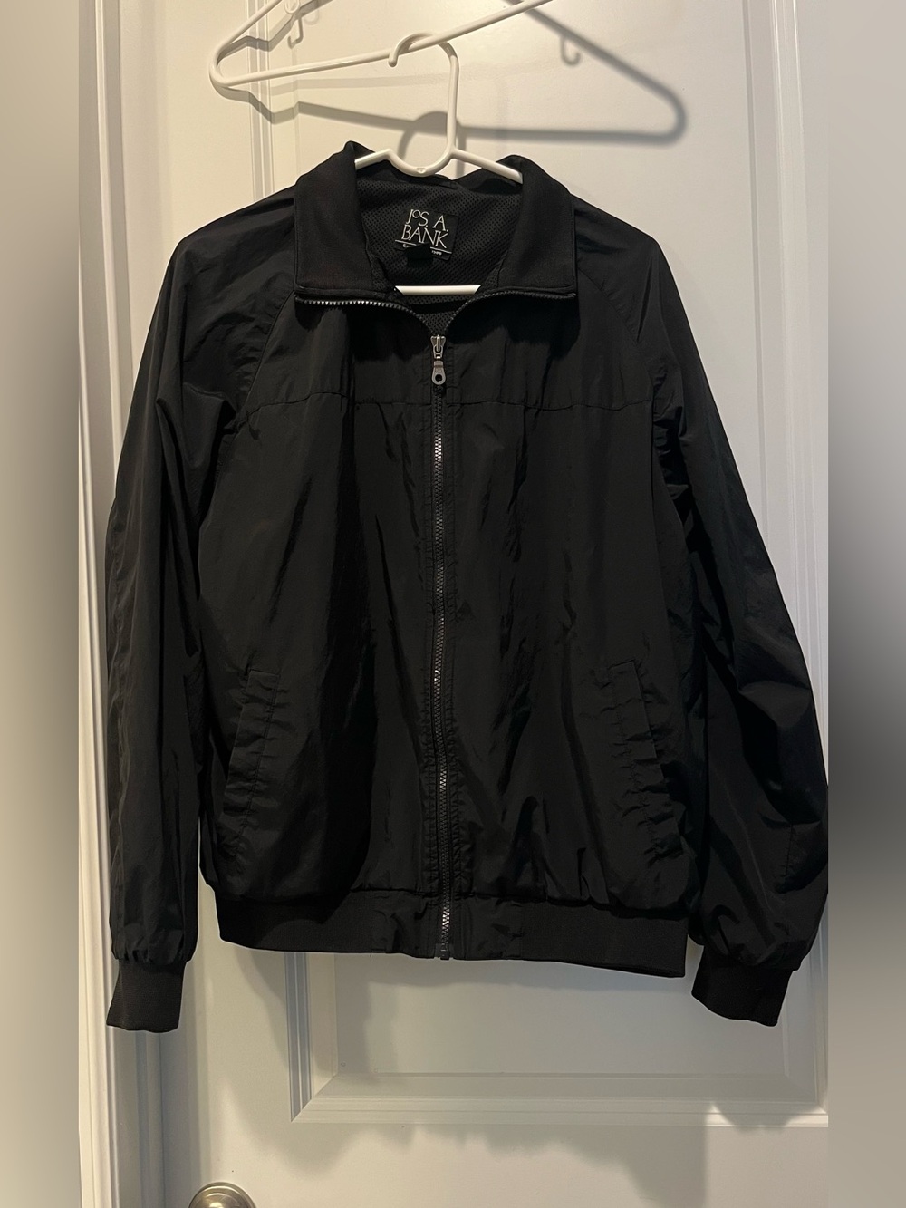 Men”s JOS. A. BANK Black  Zip Mesh -Lined  Windbreaker Golf  Jacket Size M